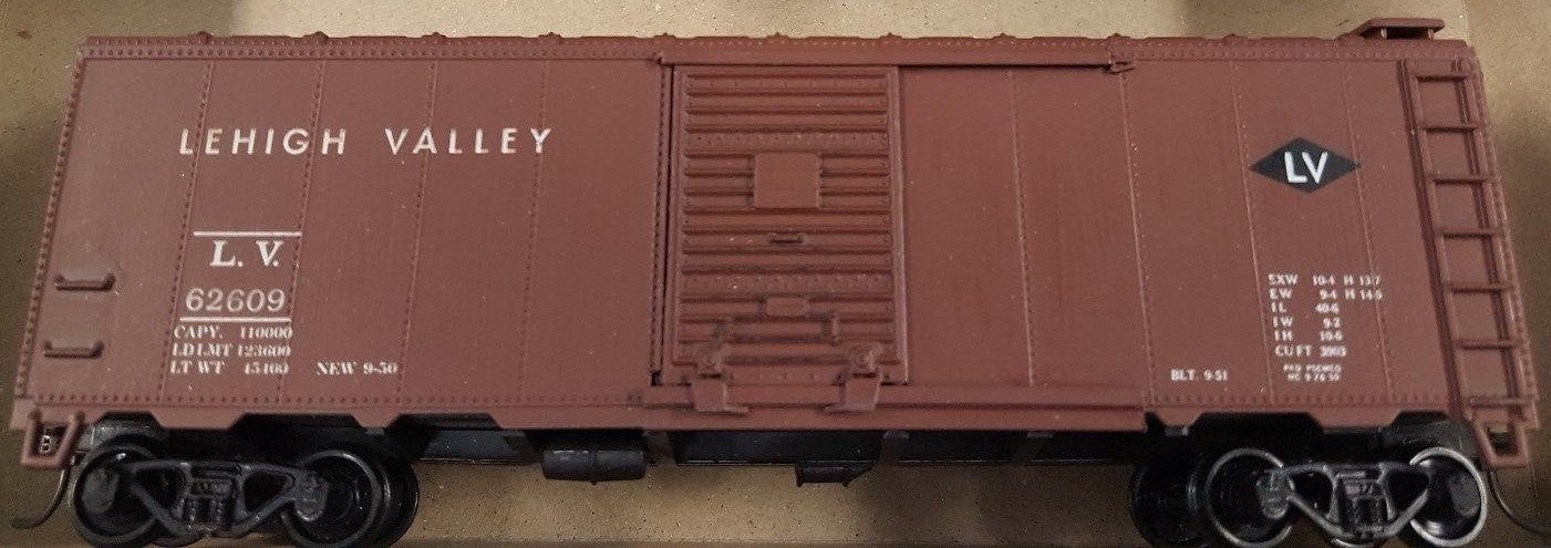 English's 3-1016 HO Scale 40' Boxcar (Athearn Kit) Lehigh Valley LV - NOS