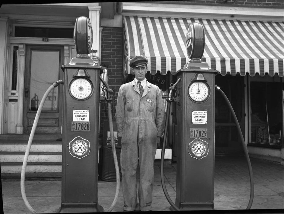 GOT GAS? A Pictorial look at central Pennsylvania service stations from the 20th century by Jimmy Ros