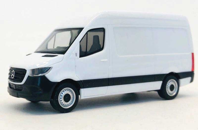 Herpa 6593 HO Scale 2018 Merecedes Sprinter Delivery Van White