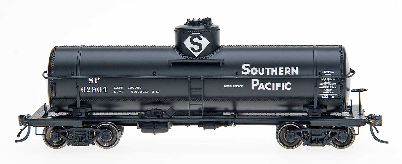 InterMountain 46212 HO Scale 10,000 Gallon Tank Car Southern Pacific SP