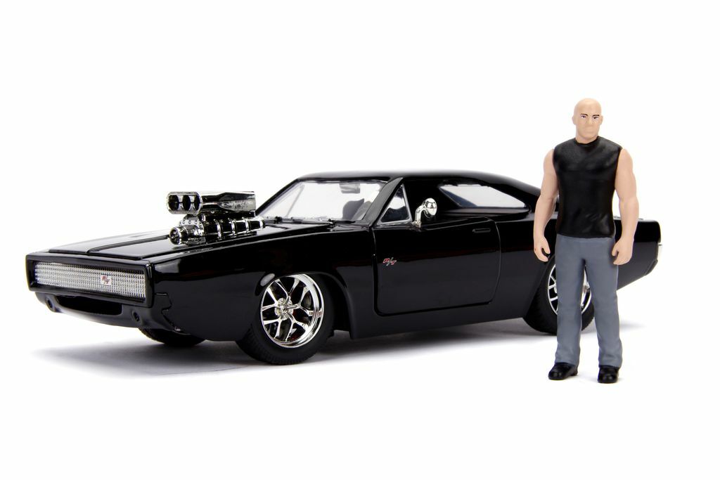 Jada 30737 1/24 Fast & Furious Dodge Charger R/T with Dom Toretto Figure 