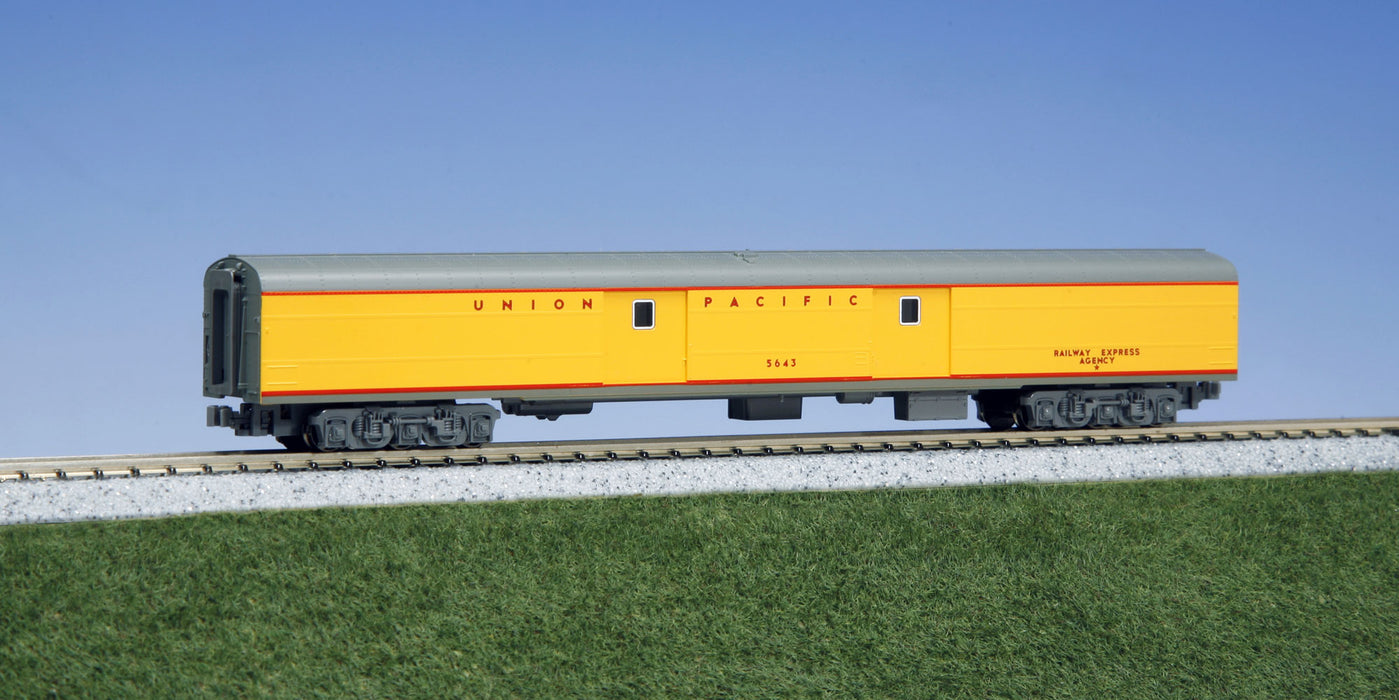 KATO 106-088 N Scale Union Pacific City of Los Angeles 11 Car Passenger Train Set