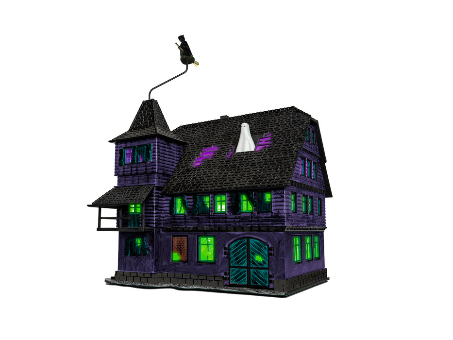 Lionel 1929170 O Gauge Halloween Haunted House (Plug-Expand-Play)