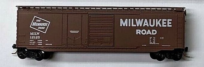 Micro-Trains 33100 N Scale 50' Boxcar Milwaukee Road MILW 12125 - NOS