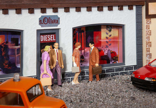 POLA 331504 G Gauge Passers By Figures 4 Pack