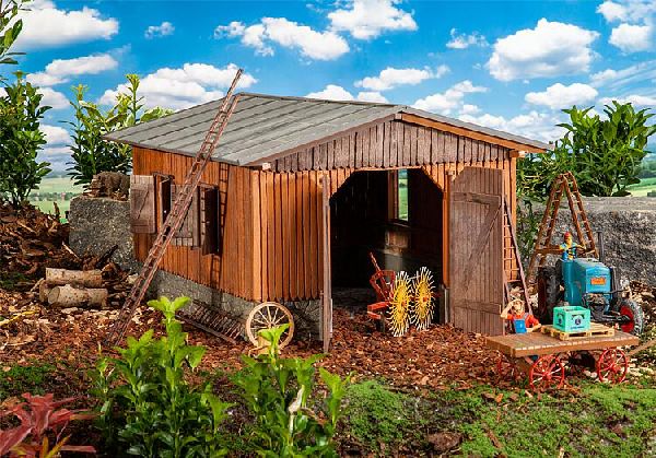 POLA 331724 G Gauge Wooden Barn Kit