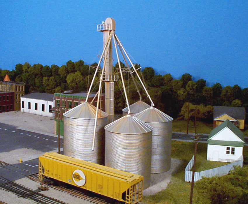 Rix Products 628-0407 HO Scale 90' Grain Elevator with Ladders & Chutes (No Bins Included)