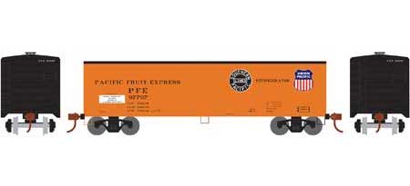 Roundhouse 1567 HO Scale 40' Wood Reefer Pacific Fruit Express PFE 97707