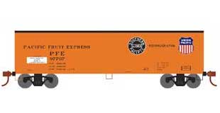 Roundhouse 1567 HO Scale 40' Wood Reefer Pacific Fruit Express PFE 97707