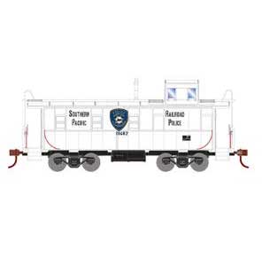 Roundhouse 74157 HO Scale Cupola Caboose Southern Pacific SP Police 01482