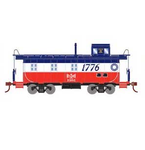 Roundhouse 74166 HO Scale Cupola Caboose Bessemer Lake & Erie Bicentennial B&LE 1981