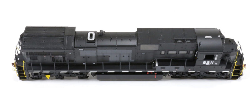 ScaleTrains 30776-3 Rivet Counter HO Scale GE C39-8 Pennsylvania Northeastern PN 8211 DC