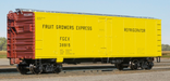 ScaleTrains Kit Classics 1251 40' Steel Reefer Fruit Growers Express FGEX 38915