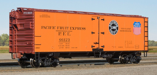 ScaleTrains Kit Classics 1258 40' Steel Reefer SP/UP PFE 67046
