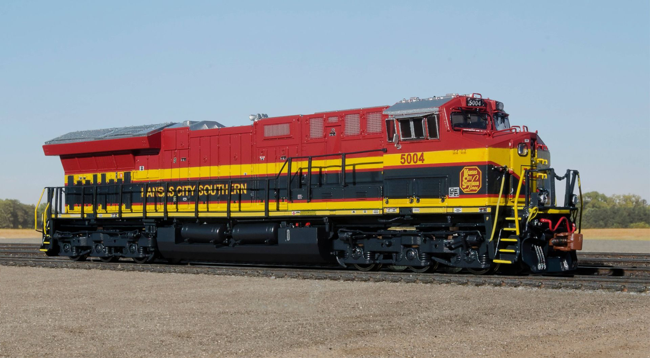 ScaleTrains Rivet 33652 N Scale GE ET44 Tier 4 Diesel "Southern Belle" KCS 5004 DCC & Sound
