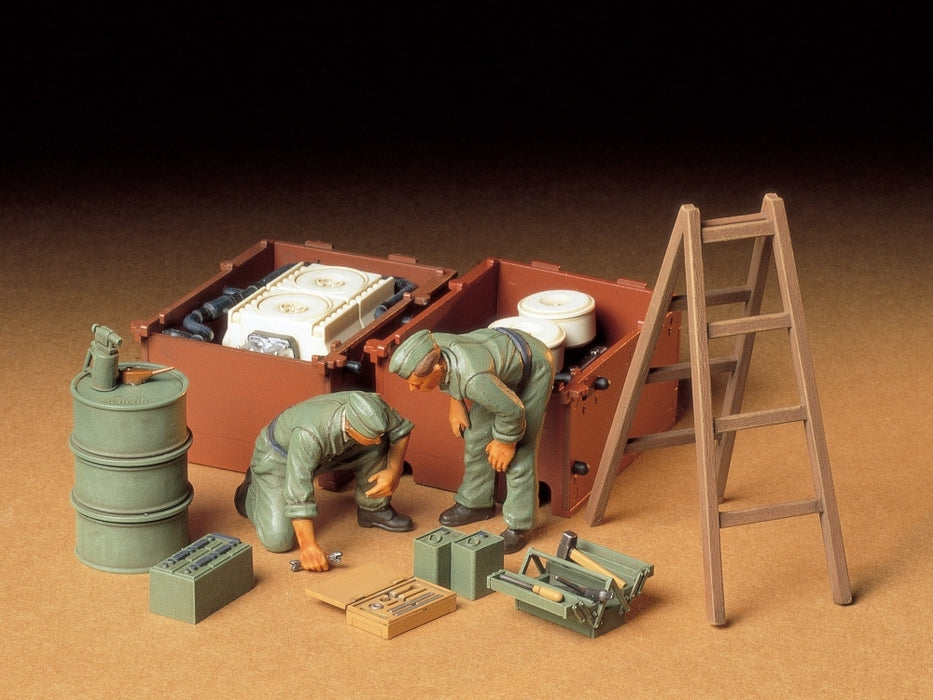 Tamiya 35180 1/35 Military Miniatures German Tank Maintenance Crew