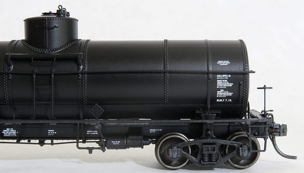 Tangent Scale Models 19018-02 GA 1917-design 8000 Gallon Non-Insulated Tank Car GATX 13912