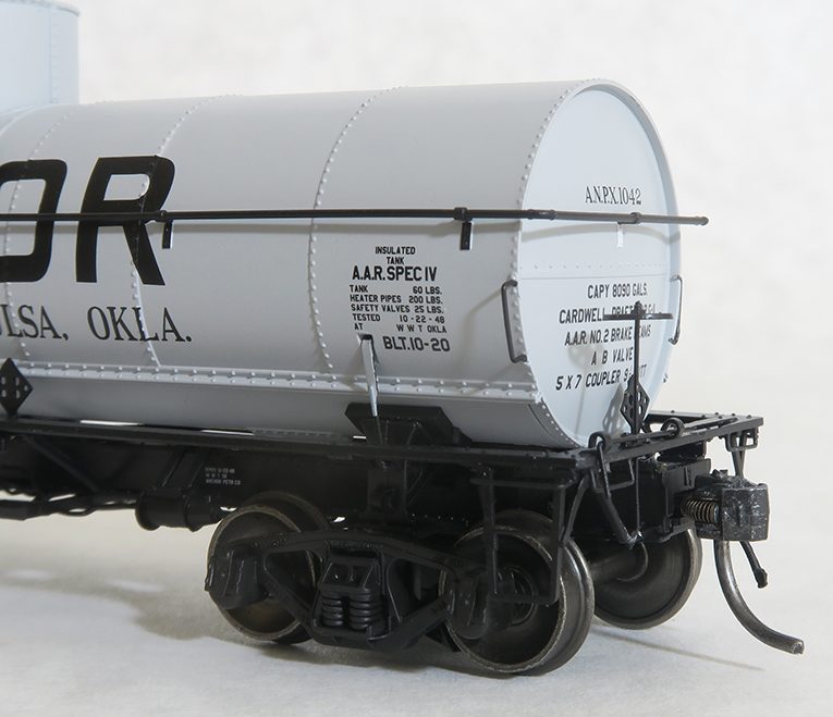 Tangent Scale Models 19123 GA 1917 8000 Gallon Insulated Tank Car Anchor Refining 1948+ ANPX