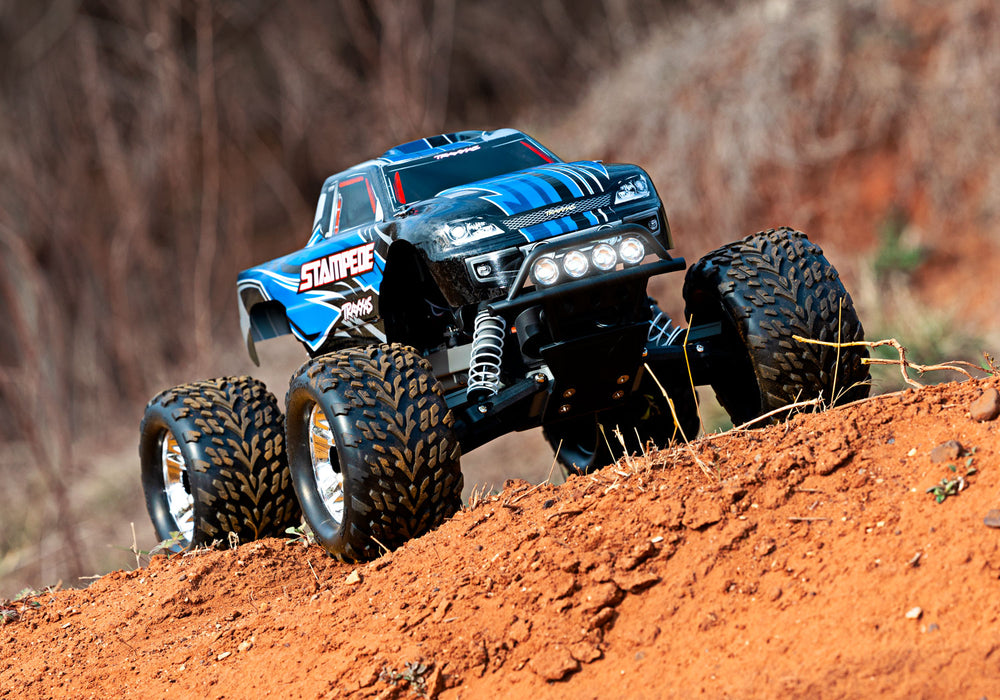 Traxxas 36054-4 1/10 XL-5 Brushed 2WD Stampede  RTR Monster Truck with LED Lights - Blue