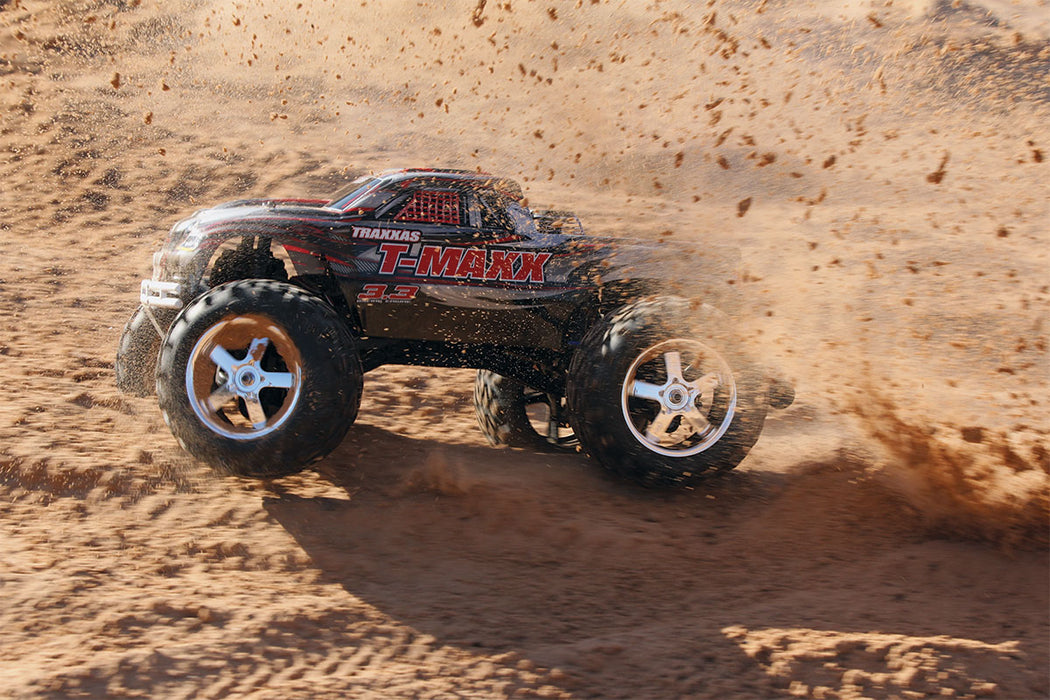 Traxxas 49077-3 1/10 T-MAXX 3.3 Nitro 4x4 Monster Truck White