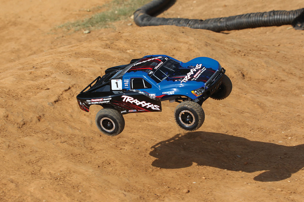 Traxxas 58076-4 Slash VXL Brushless 2WD 1/10 Scale Electric Short Course Truck Blue