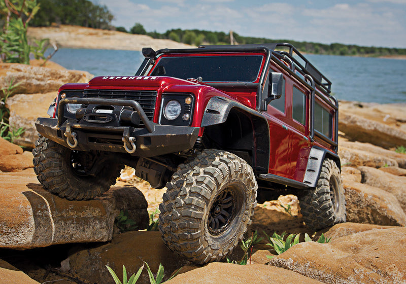Traxxas 82056-4 TRX-4 Land Rover Defender 1/10 Scale RTR 4WD Crawler Red
