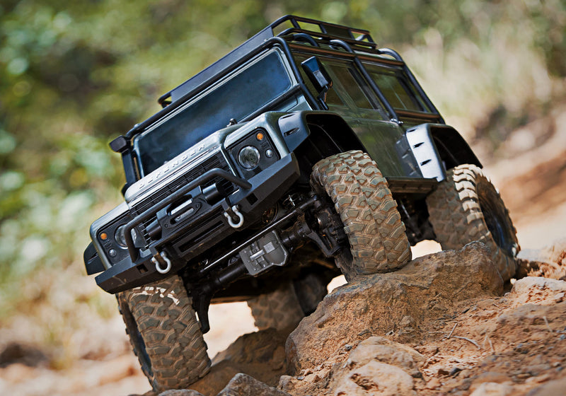 Traxxas 82056-4 TRX-4 Land Rover Defender 1/10 Scale RTR 4WD Crawler Silver