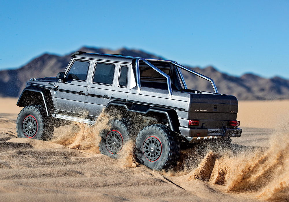 Traxxas 88096-4 TRX-6 RTR Silver Mercedes Benz G 63 AMG 6x6 Trail Crawler "Special Edition