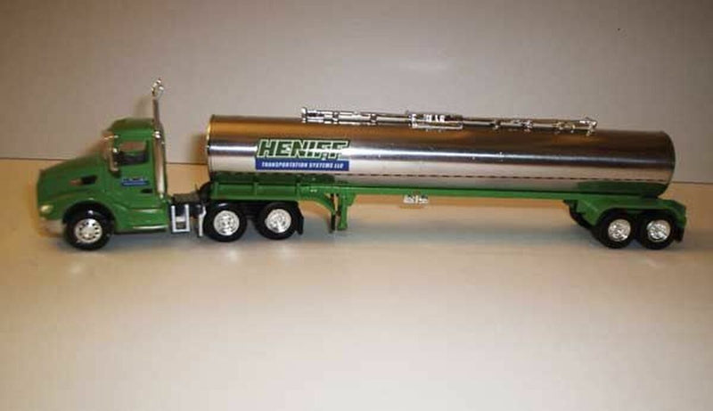 Trucks n Stuff TNS048 HO Scale Peterbuilt 579 with Heniff Chemical Tank Trailer
