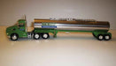 Trucks n Stuff TNS048 HO Scale Peterbuilt 579 with Heniff Chemical Tank Trailer