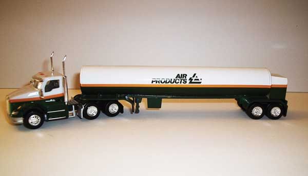 Trucks n Stuff TNS054 HO Scale Kenworth T680 with Air Products Cryogenic Tank Trailer
