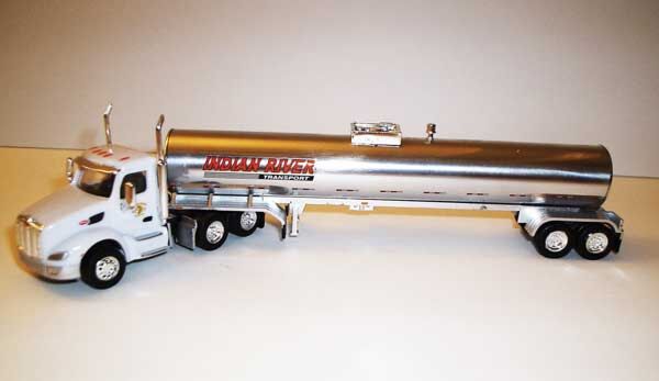 Trucks n Stuff TNS066 HO Scale Peterbuilt 579 with Indian River Food Grade Tank Trailer