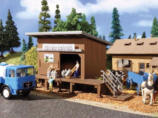 Volmer 3856 HO Scale Milk Collection Shed with Wood Platform