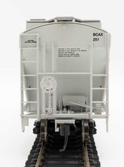 Walthers 910-7568 HO 39' Trinity 3281 2 Bay Covered Hopper Blue Circle Cement BCAX 251