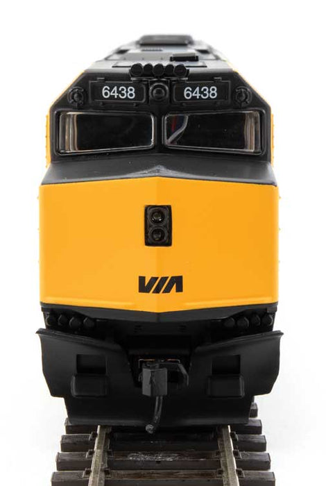 Walthers 910-9476 HO Scale EMD F40PH VIA 6438