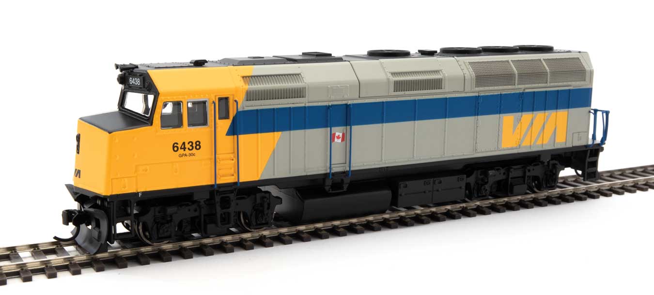 Walthers 910-9476 HO Scale EMD F40PH VIA 6438