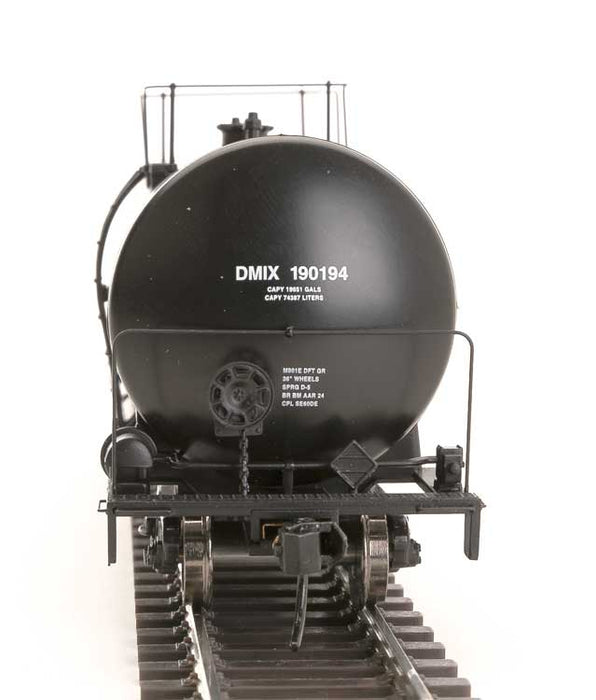 Walthers 920-100156 HO Scale 16,000 Gallon Funnel Flow Tank Car Minnesota Corn DMIX 190194