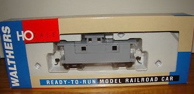 Walthers 932-7520 HO Scale 25' C&O Style Wood Caboose Undecorated - NOS