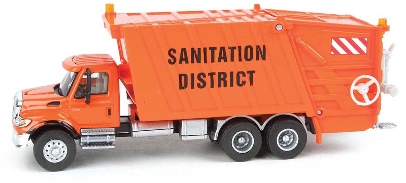 Walthers 949-11770 HO International 7600 Garbage Truck