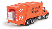 Walthers 949-11770 HO International 7600 Garbage Truck