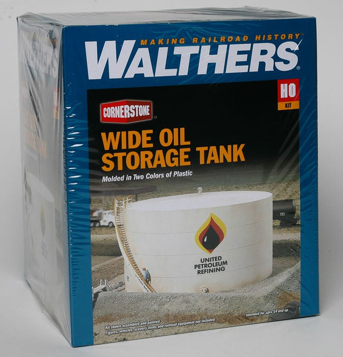 Walthers Cornerstone 933-3167 HO Scale Oil Storage Tank with Berm Kit