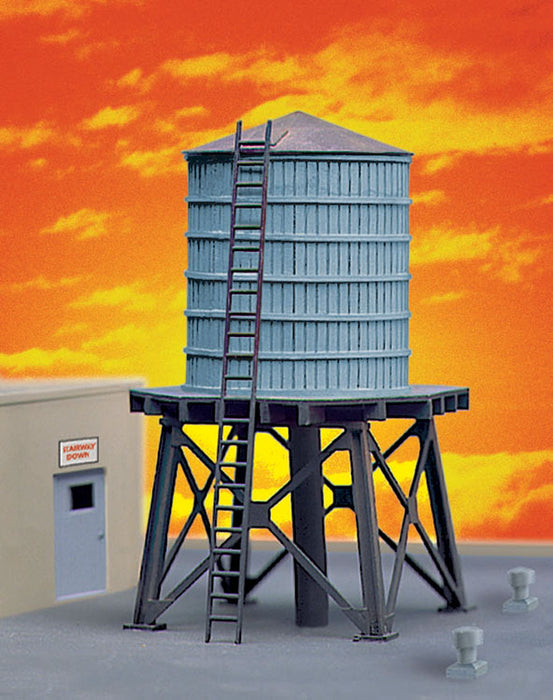 Walthers Cornerstone 933-3507 HO Scale Three Wood Water Tanks Kit