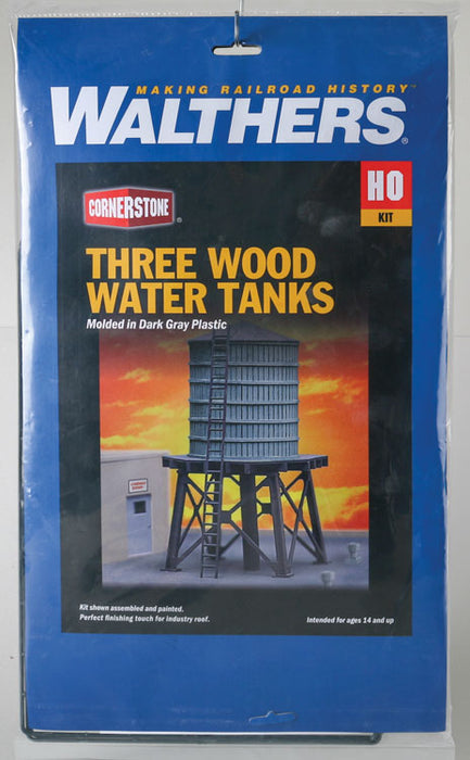 Walthers Cornerstone 933-3507 HO Scale Three Wood Water Tanks Kit