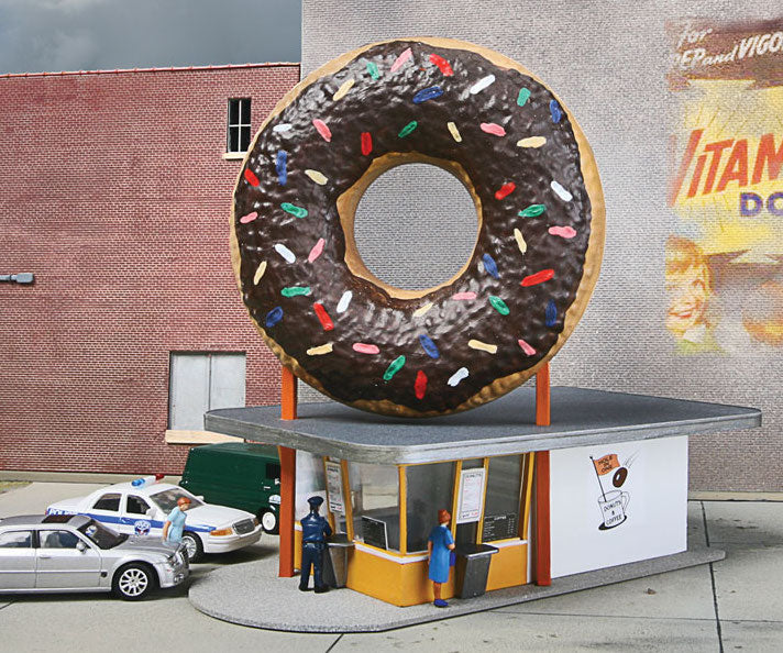 Walthers Cornerstone 933-3768 HO Scale Hole-In-One Donut Shop Kit
