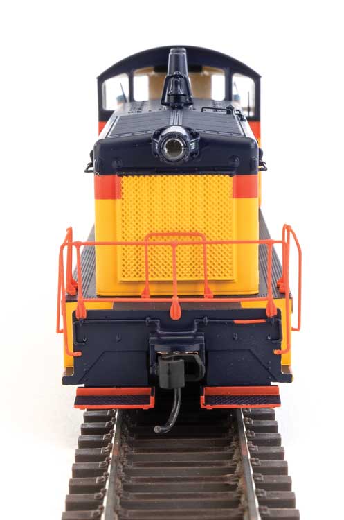 Walthers Mainline 910-10664 HO Scale EMD SW7 Phase II Switcher Chessie System C&O 5221