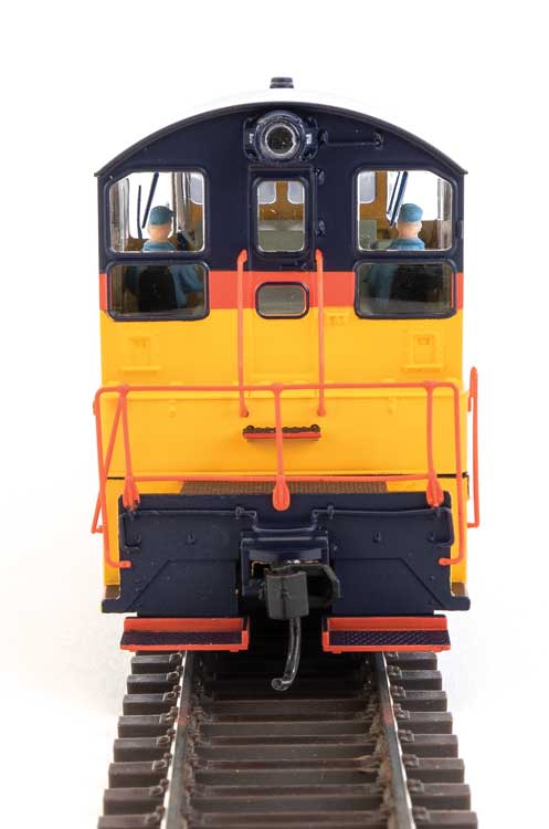 Walthers Mainline 910-10664 HO Scale EMD SW7 Phase II Switcher Chessie System C&O 5221