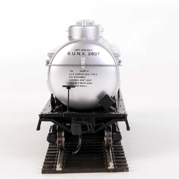 Walthers Mainline 910-1141 HO Scale 3 Dome Tank Car Sunoco SUNX 2607