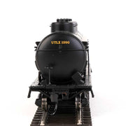 Walthers Mainline 910-1145 HO Scale 3 Dome Tank Car UTLX 1390