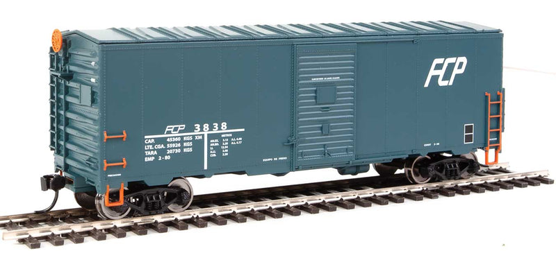 Walthers Mainline 910-1161 HO Scale 40' Modernized AAR 1948 Boxcar Ferrocarril del Pacifico FCP 3838