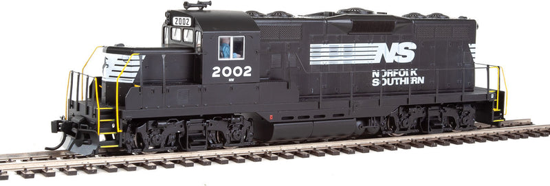 Walthers Mainline 910-20410 HO Scale EMD GP9 Chop Nose NS 2002 - USED